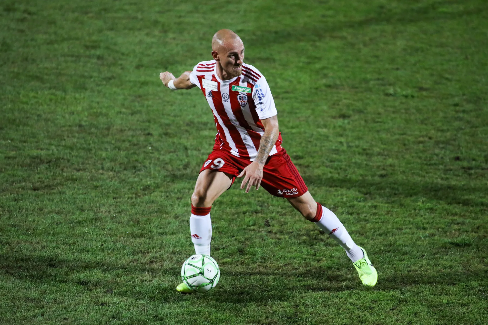 Pronostic Guingamp Ajaccio : Analyse, prono et cotes du match de Ligue 2