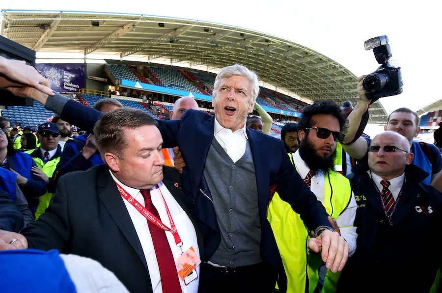 Arsène Wenger est toujours dans la course pour devenir entraîneur du Bayern