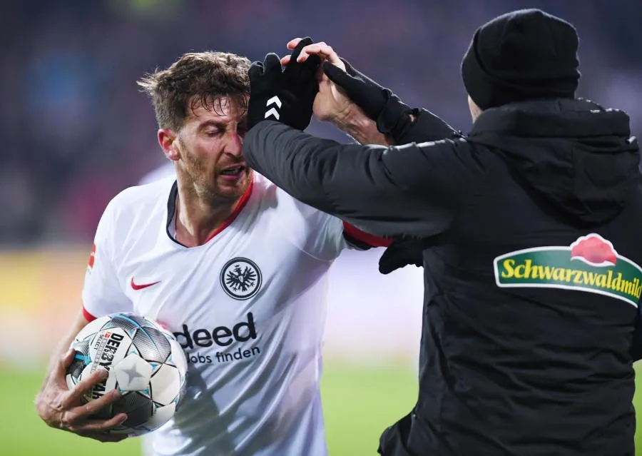 Le capitaine de Francfort suspendu pour sept semaines