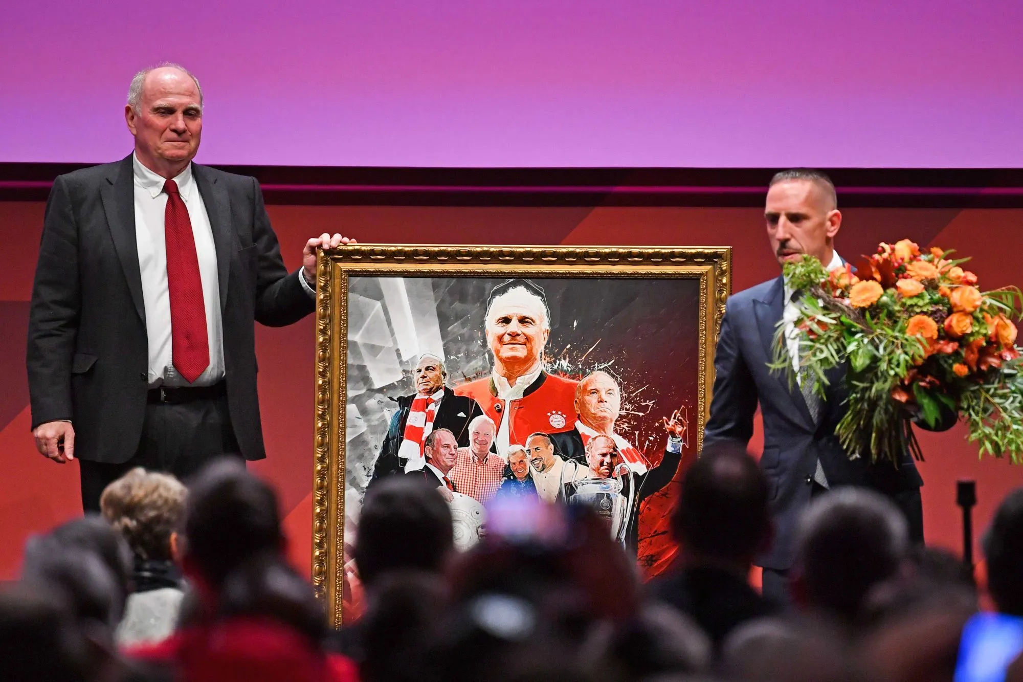 Uli Hoeness fait ses adieux au Bayern avec Franck Ribéry comme invité-surprise