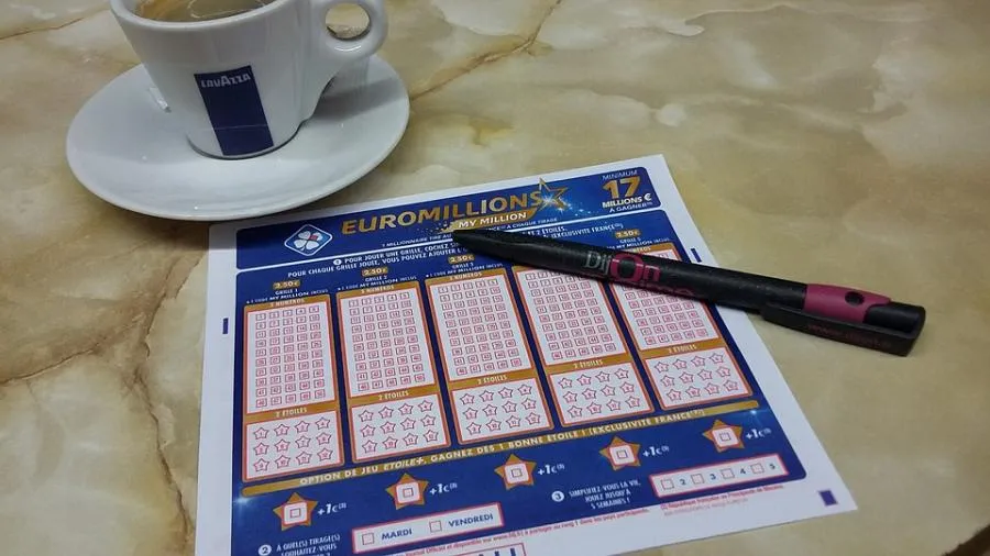 Devenu propriétaire de son club grâce à l’Euro Millions, il va le céder aux supporters