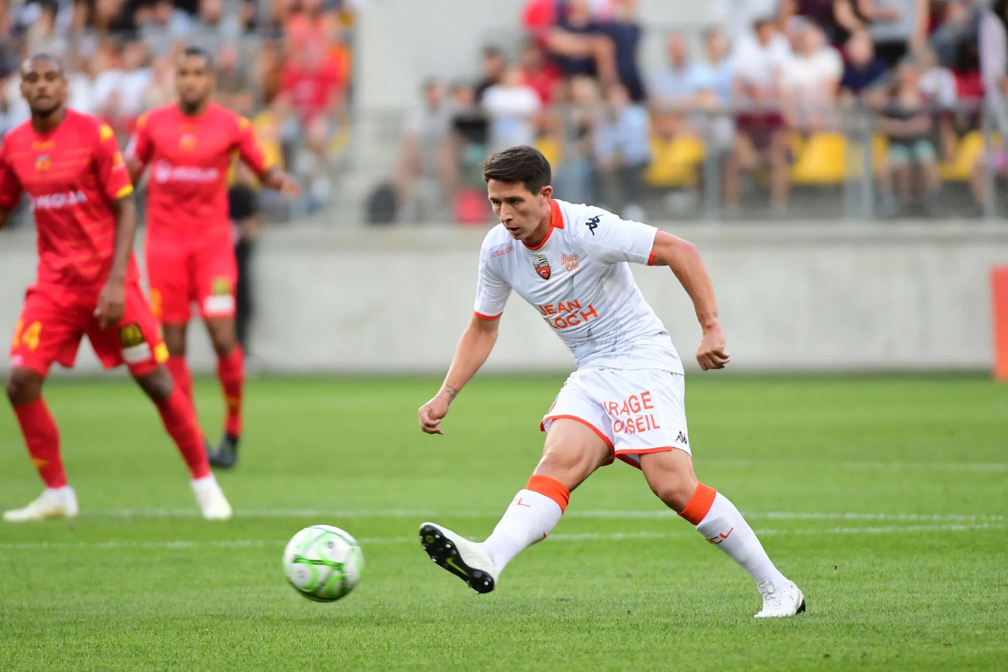 Pronostic Orléans Lorient : Analyse, prono et cotes du match de Ligue 2