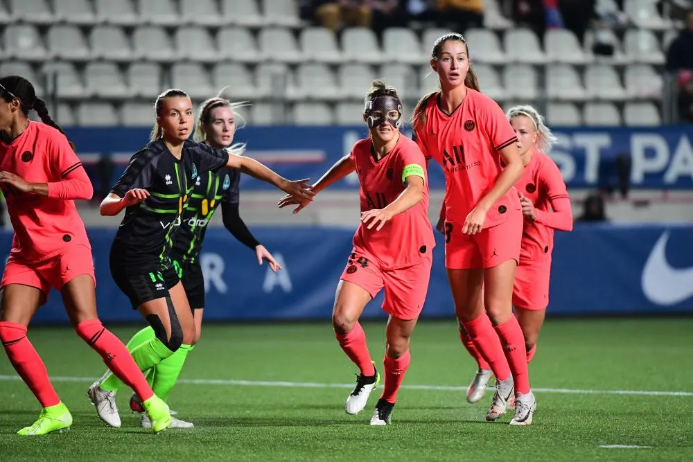 Le maillot extérieur du PSG écarté par Leonardo ?