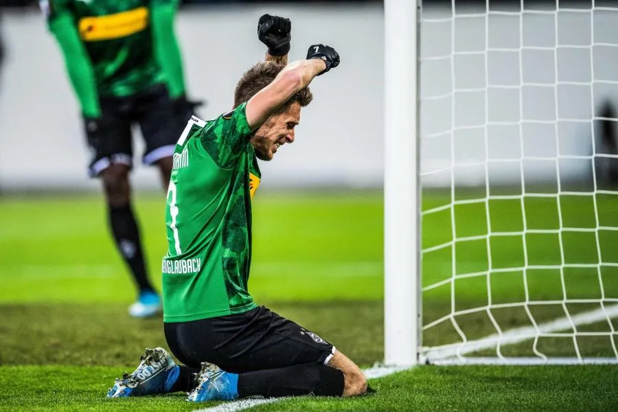 La Roma passe en tremblant, Gladbach au tapis