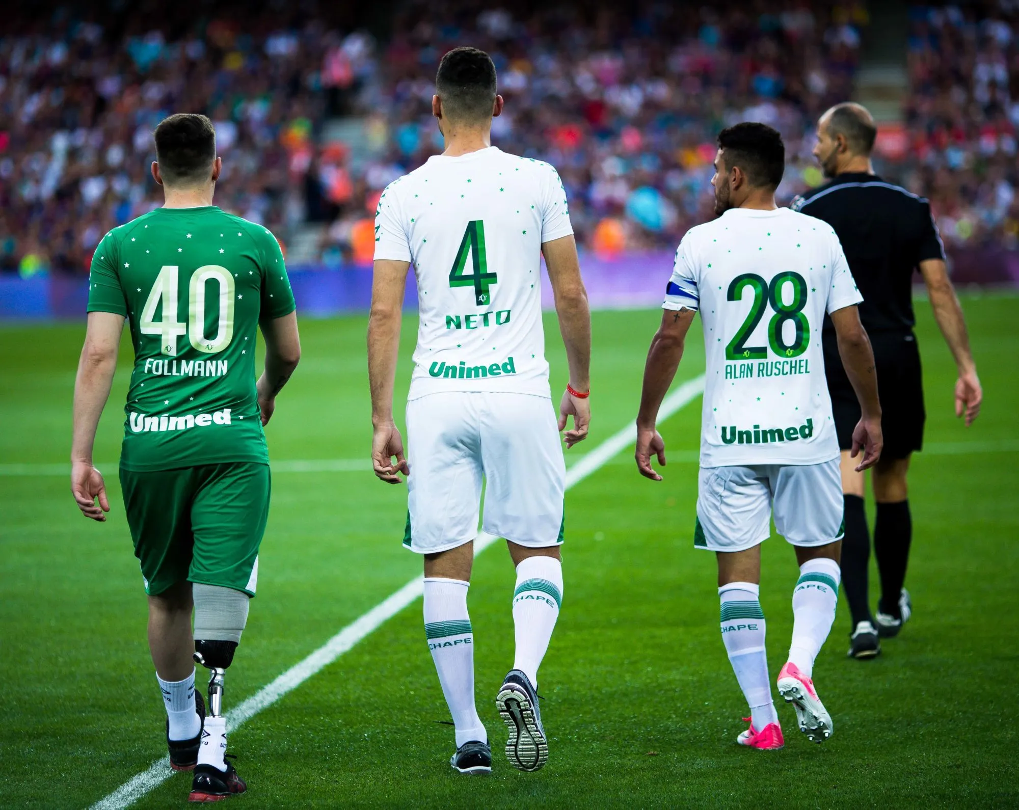 Neto, survivant du crash de Chapecoense, annonce sa retraite