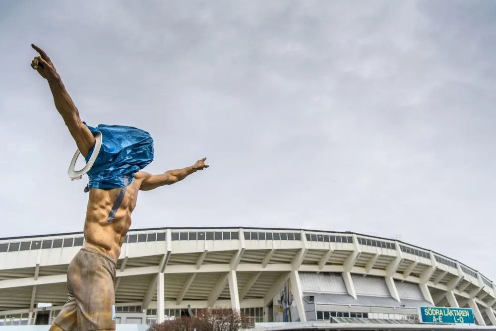 La statue d&rsquo;Ibrahimović vandalisée par des fans de Malmö