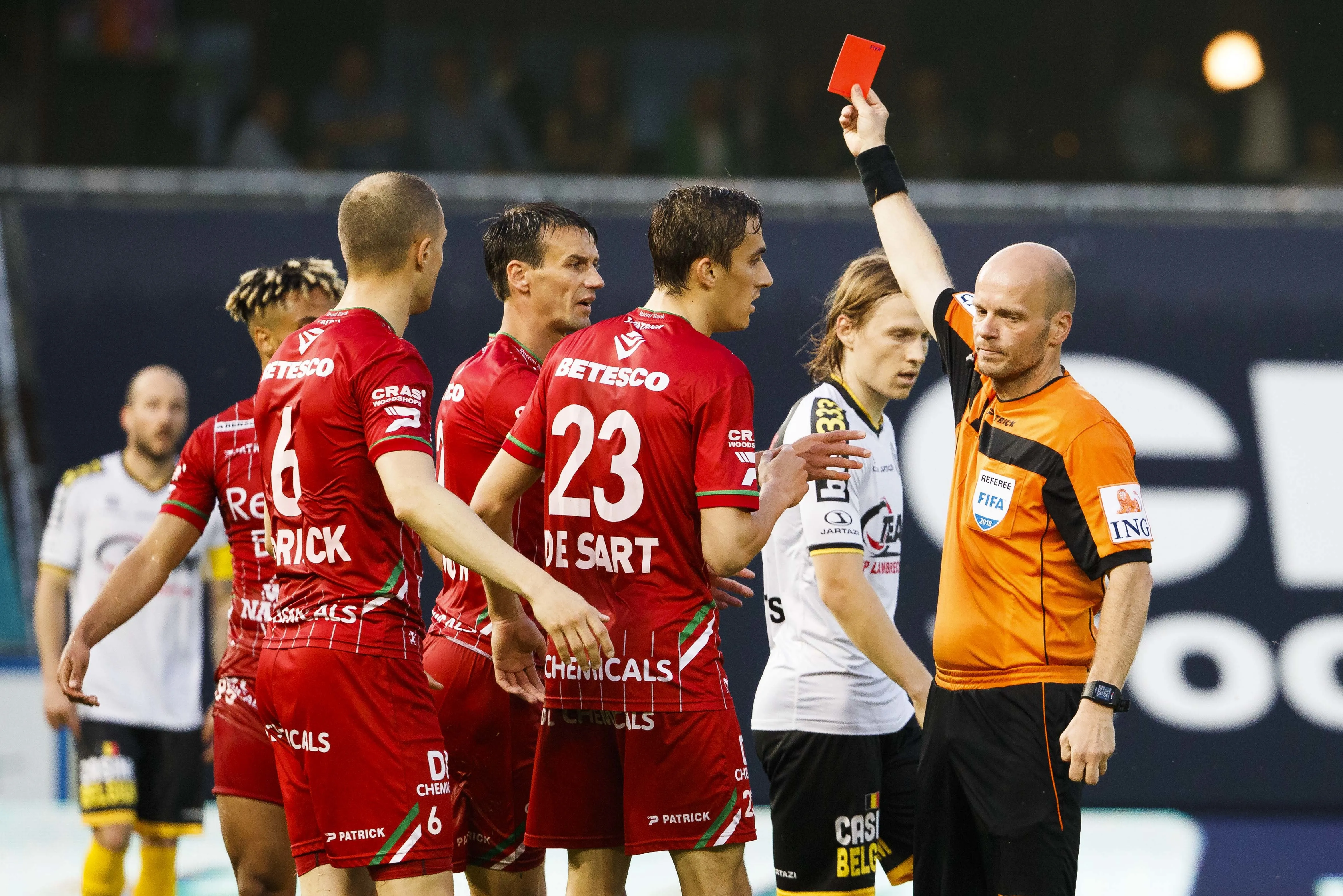 En Belgique, les arbitres vont s&rsquo;entraîner avec des joueurs «<span style="font-size:50%">&nbsp;</span>pour mieux comprendre le monde de l&rsquo;autre<span style="font-size:50%">&nbsp;</span>»