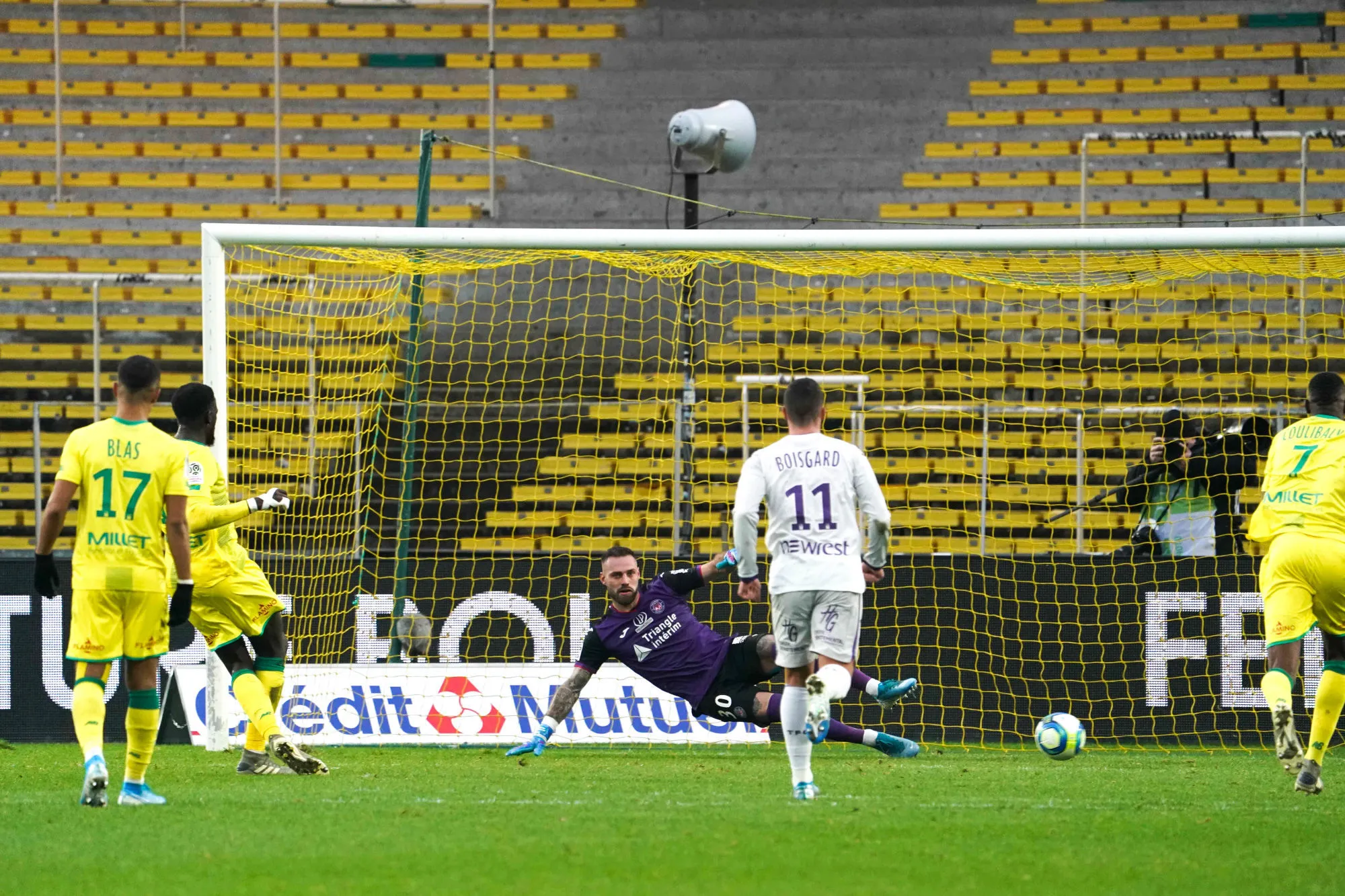 Nantes, sixième, se reprend et enfonce Toulouse, toujours dernier de Ligue 1