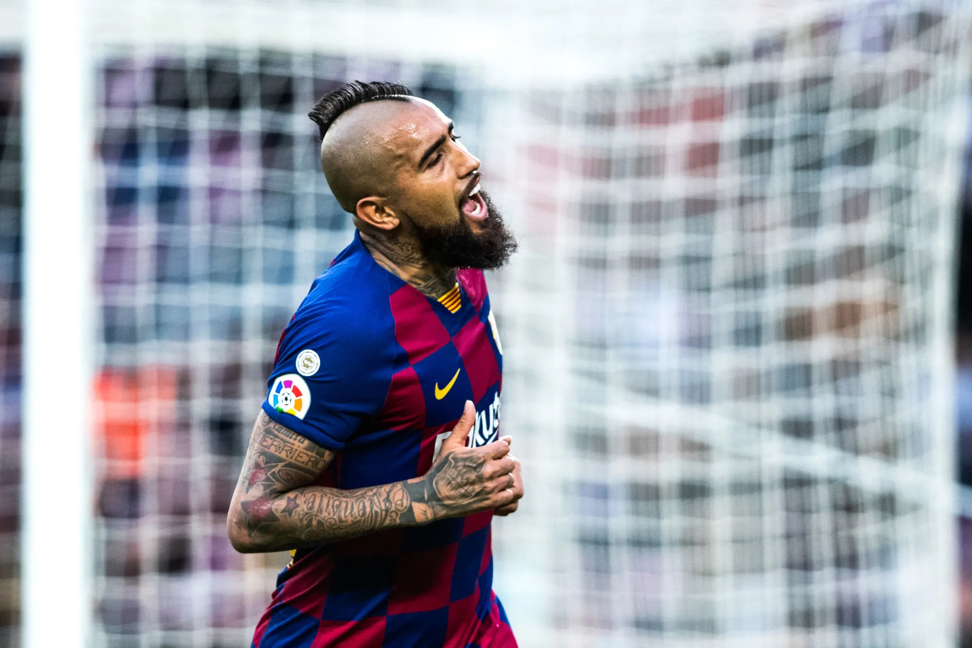 Arturo Vidal porte plainte contre Barcelone
