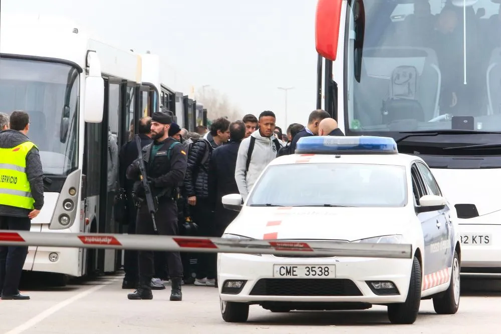 Une cinquantaine de blessés lors d&rsquo;affrontements en marge du Clásico