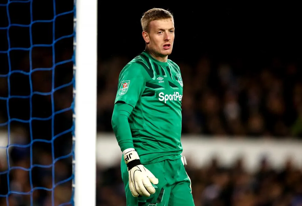Pickford acclamé après un cul sec aux championnats du monde de fléchettes