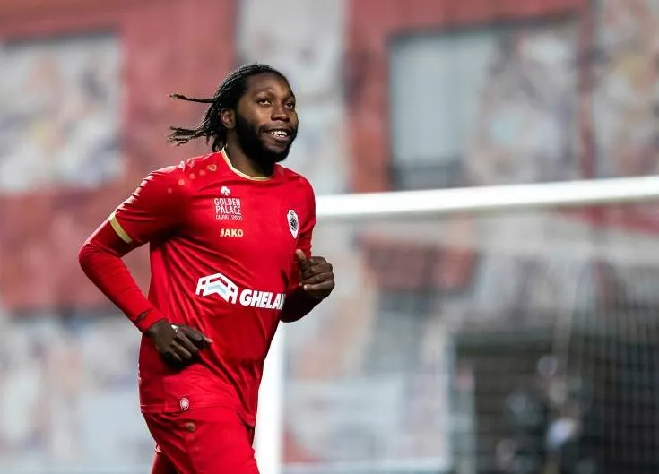 Anderlecht craint Dieumerci Mbokani