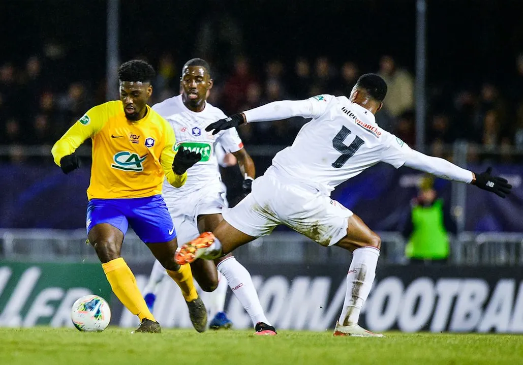 Épinal élimine Lille et file en quart de finale