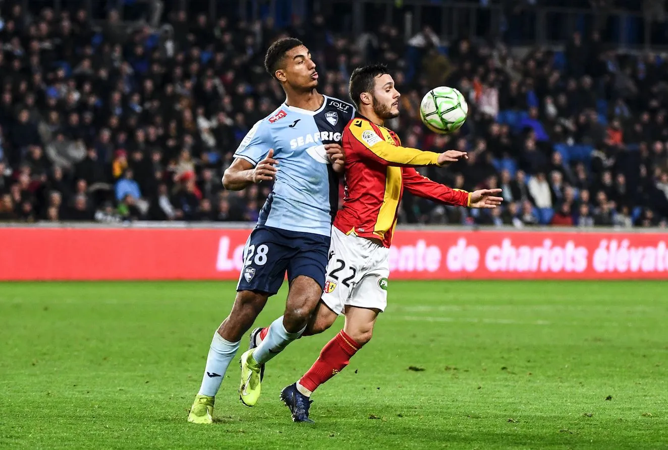 Lens frustre le HAC, Niort et le Paris FC offrent un nul furieux