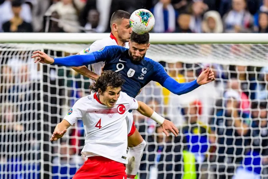 La Fédération française de football mène aussi son enquête sur la santé mentale des footballeurs