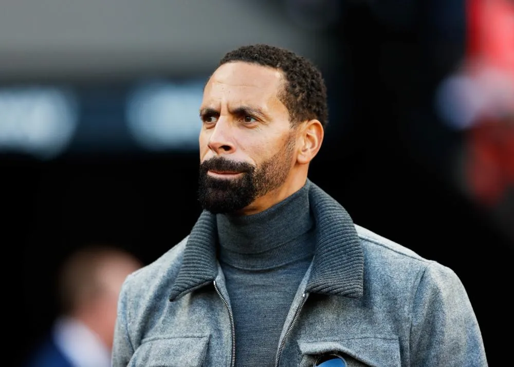 Rio Ferdinand s&#8217;emporte contre Manchester United