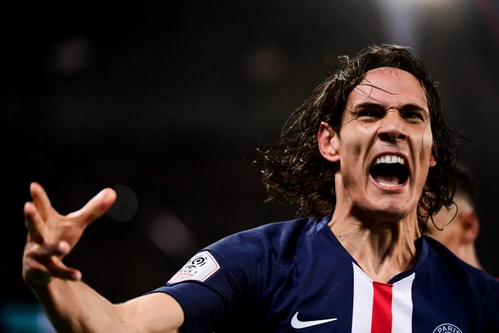 L’émotion de Cavani après son 200e but avec le PSG