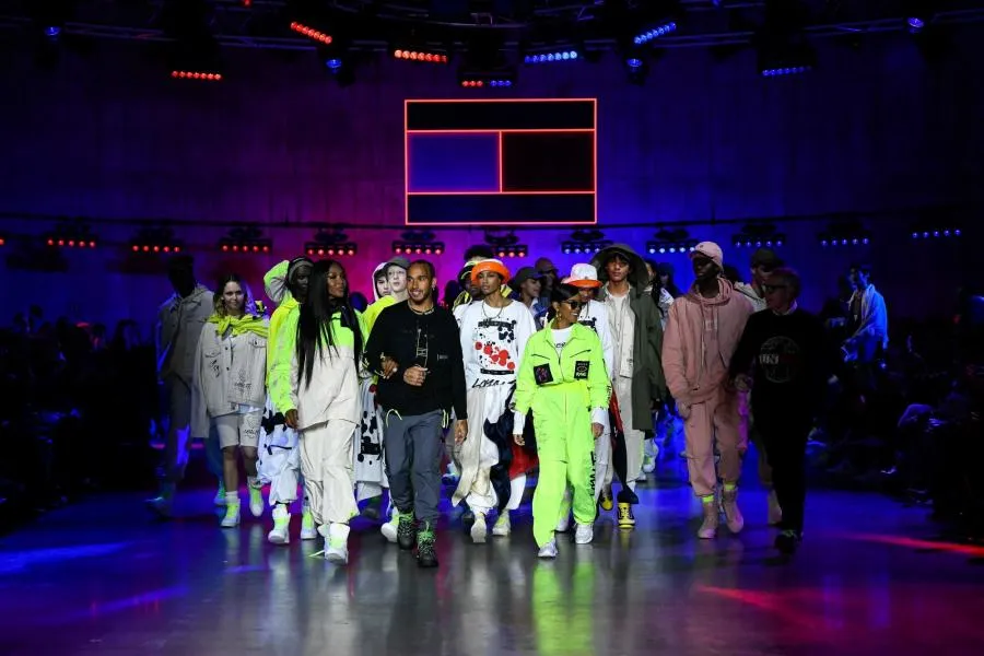 Balenciaga s&rsquo;inspire des maillots de foot à la Fashion Week