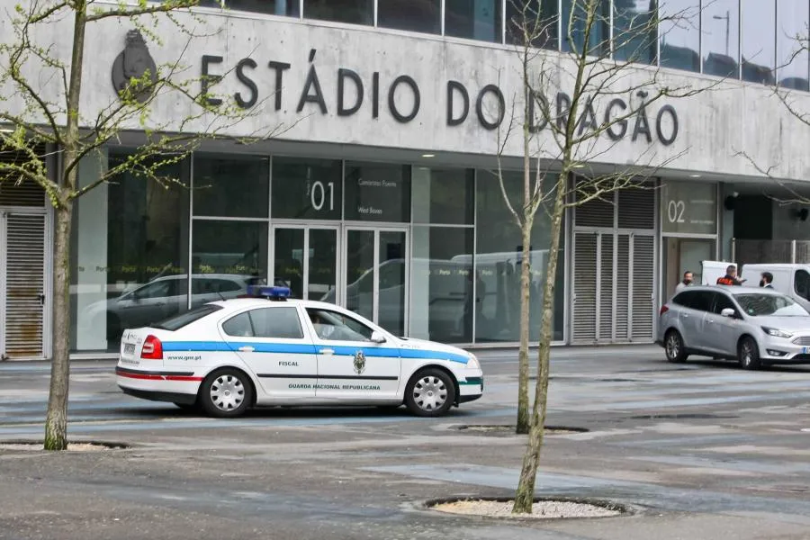 Soupçons d&rsquo;évasion fiscale dans le foot portugais
