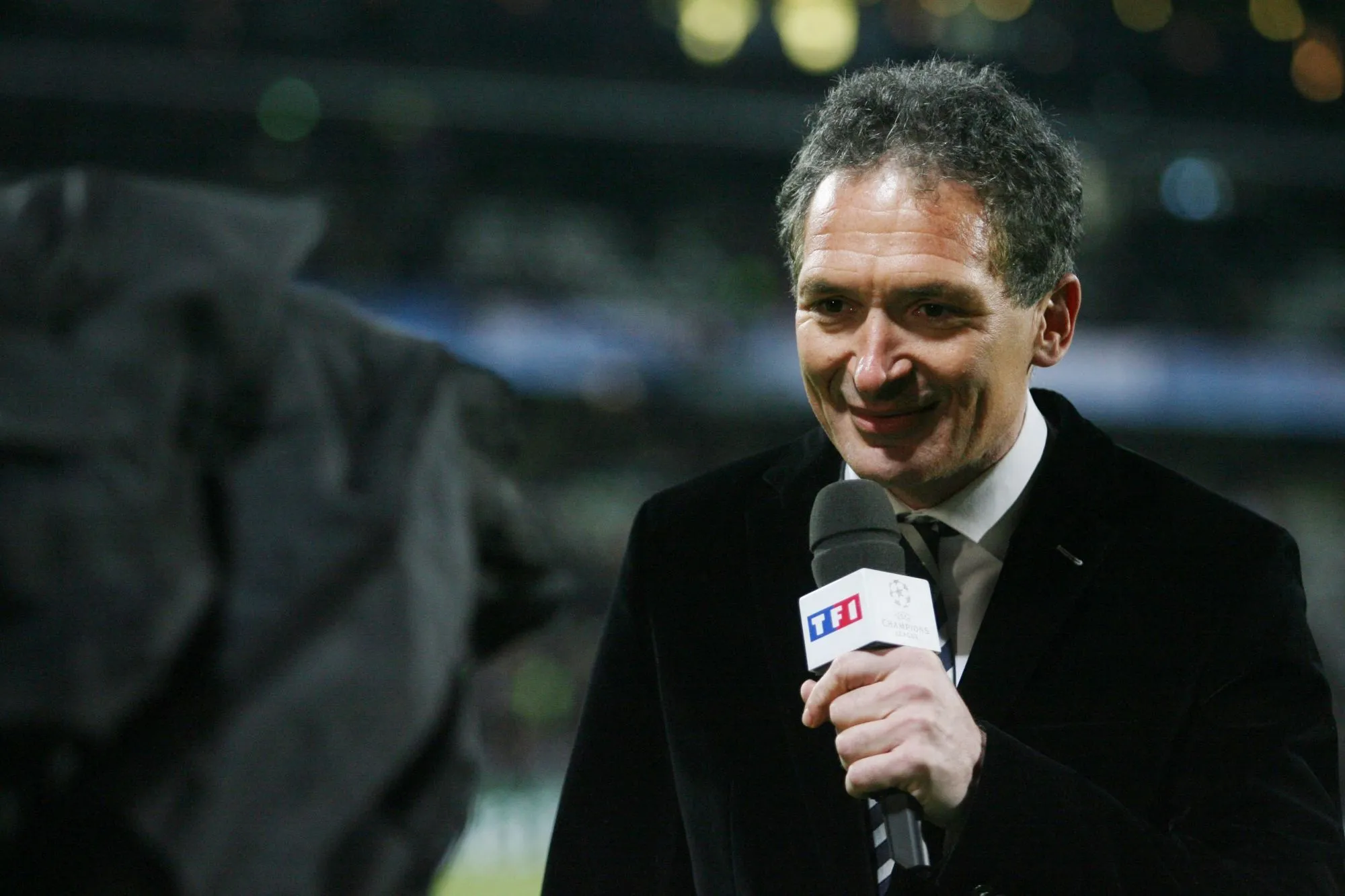 Tu sais que tu as suivi le foot avec Christian Jeanpierre quand…