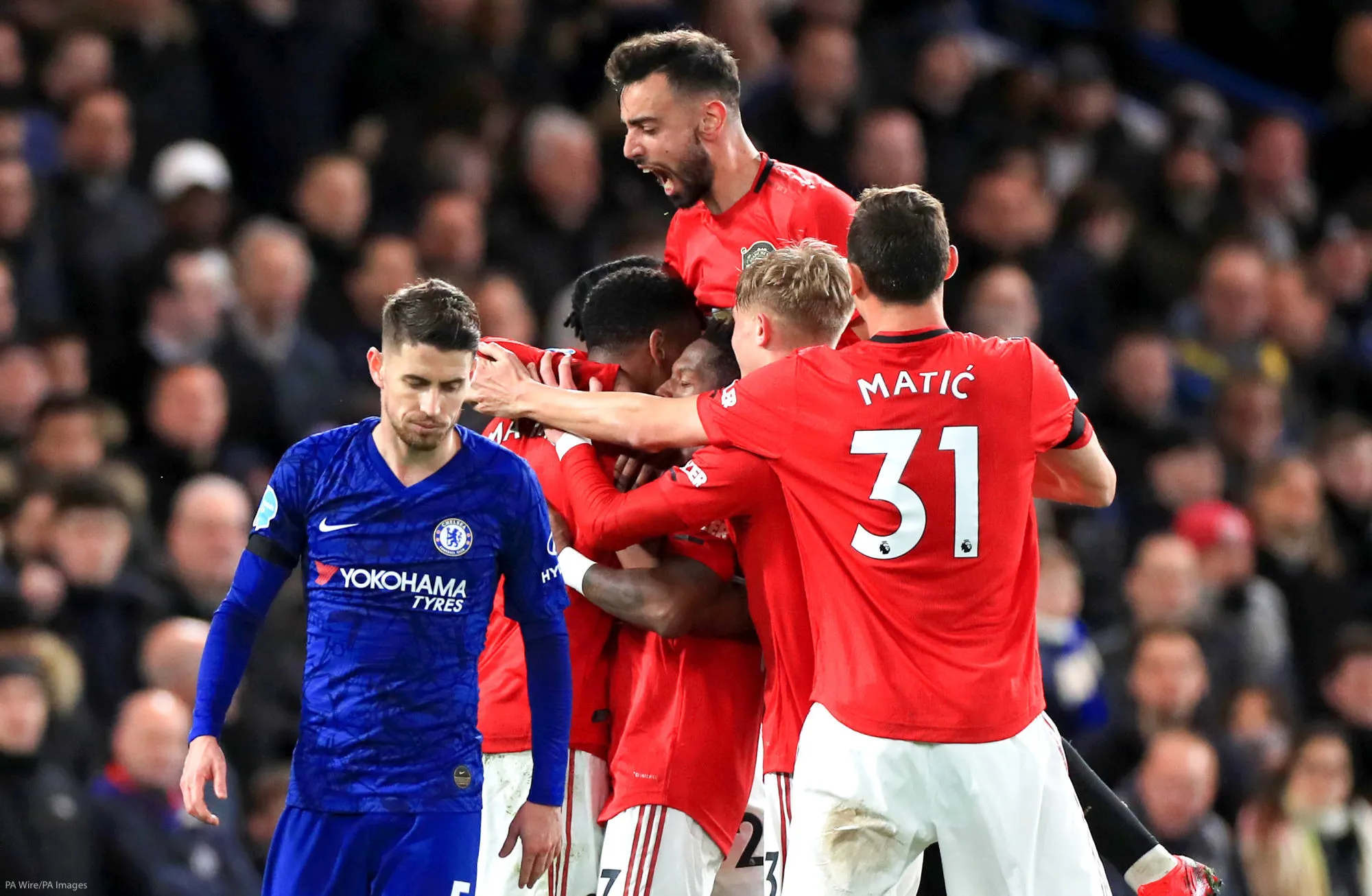 Manchester United violente Chelsea