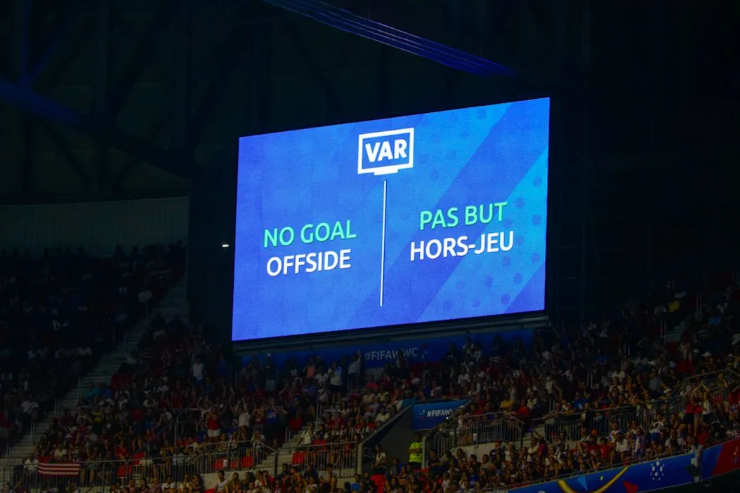 Lukas Brud (Ifab) : «<span style="font-size:50%"> </span>Je doute que le principe même de la loi sur le hors-jeu changera<span style="font-size:50%"> </span>»
