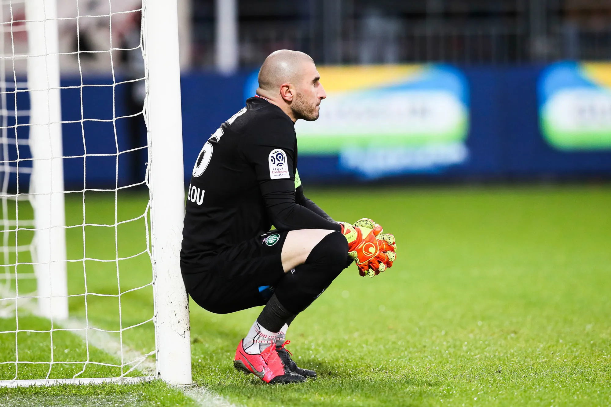 Stéphane Ruffier écarté : gardiens de but nouveaux boucs émissaires ?