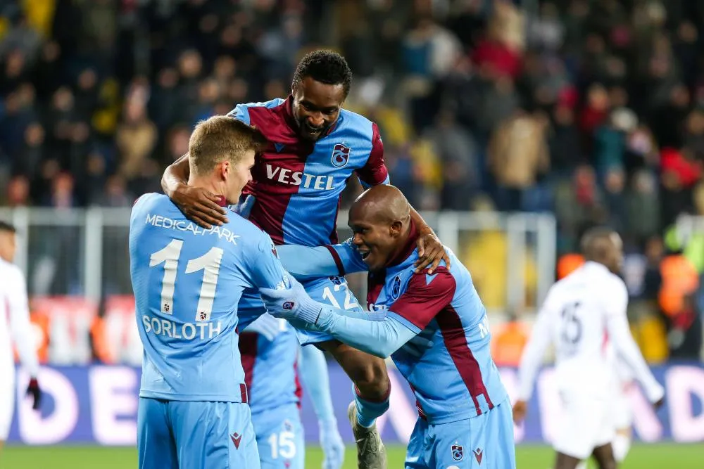 John Obi Mikel : « Ils me menaçaient pour m’empêcher de partir<span style="font-size:50%">&nbsp;</span>»