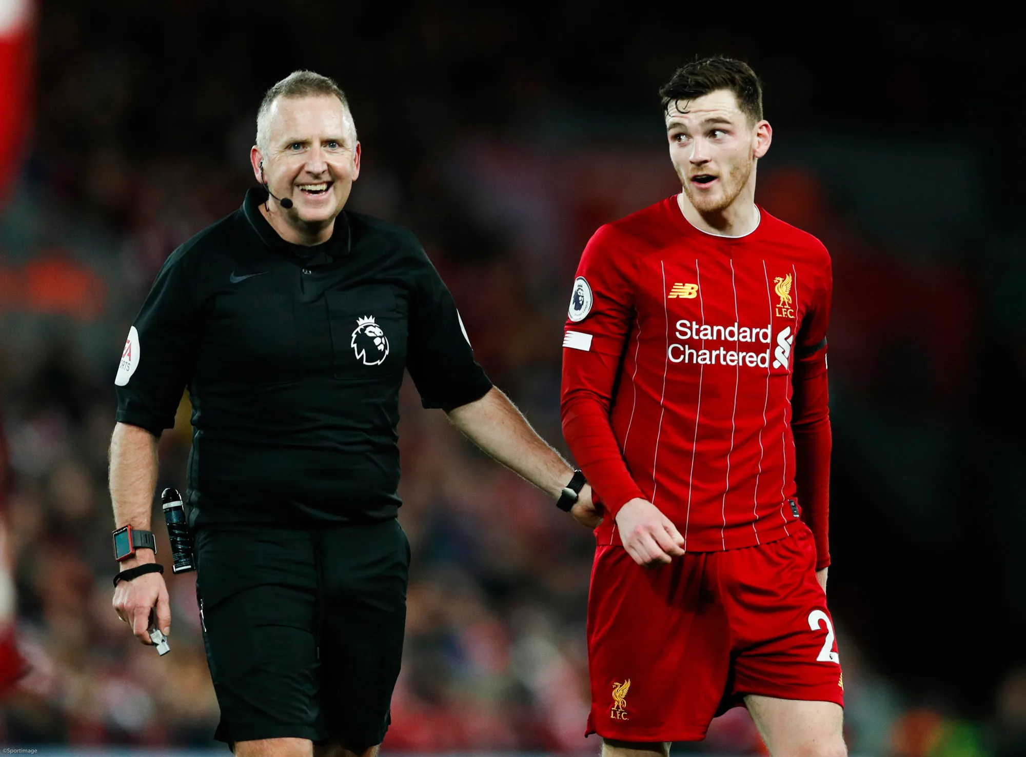 Le fabuleux don «<span style="font-size:50%">&nbsp;</span>mystère<span style="font-size:50%">&nbsp;</span>» d&rsquo;Andy Robertson envers six banques alimentaires