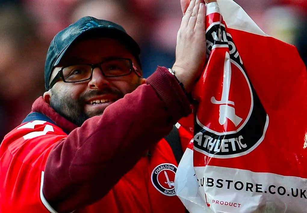 Mort du Coronavirus Covid 19, il s&rsquo;appelait Seb et il était le plus grand fan de Charlton sur Terre