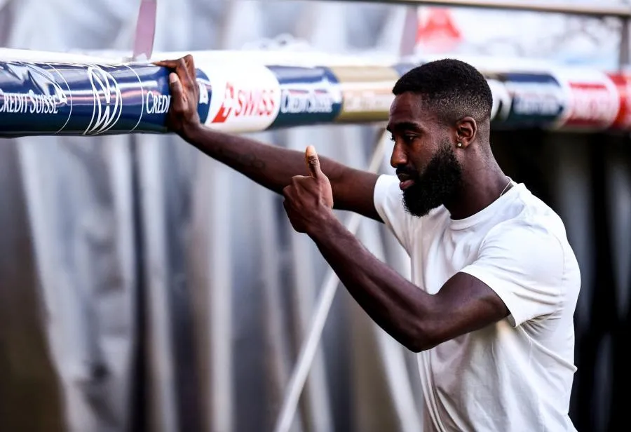 Johan Djourou «<span style="font-size:50%">&nbsp;</span>déçu et choqué<span style="font-size:50%">&nbsp;</span>» après son licenciement par le FC Sion