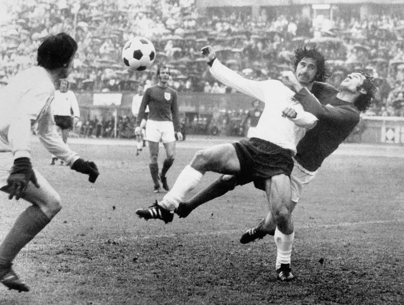 Lui, c&rsquo;est Peter Storey, «<span style="font-size:50%">&nbsp;</span>le salaud des salauds<span style="font-size:50%">&nbsp;</span>»