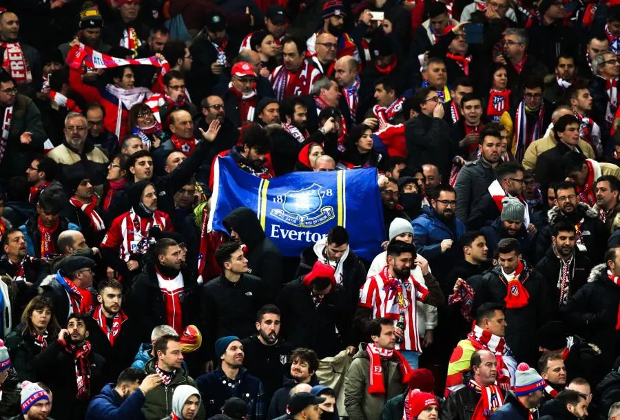 Quand un drapeau d&rsquo;Everton surgit à Anfield