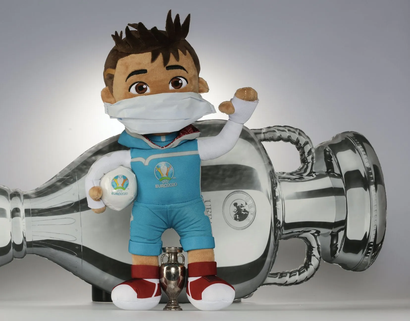 L&rsquo;Euro reporté à 2021 !