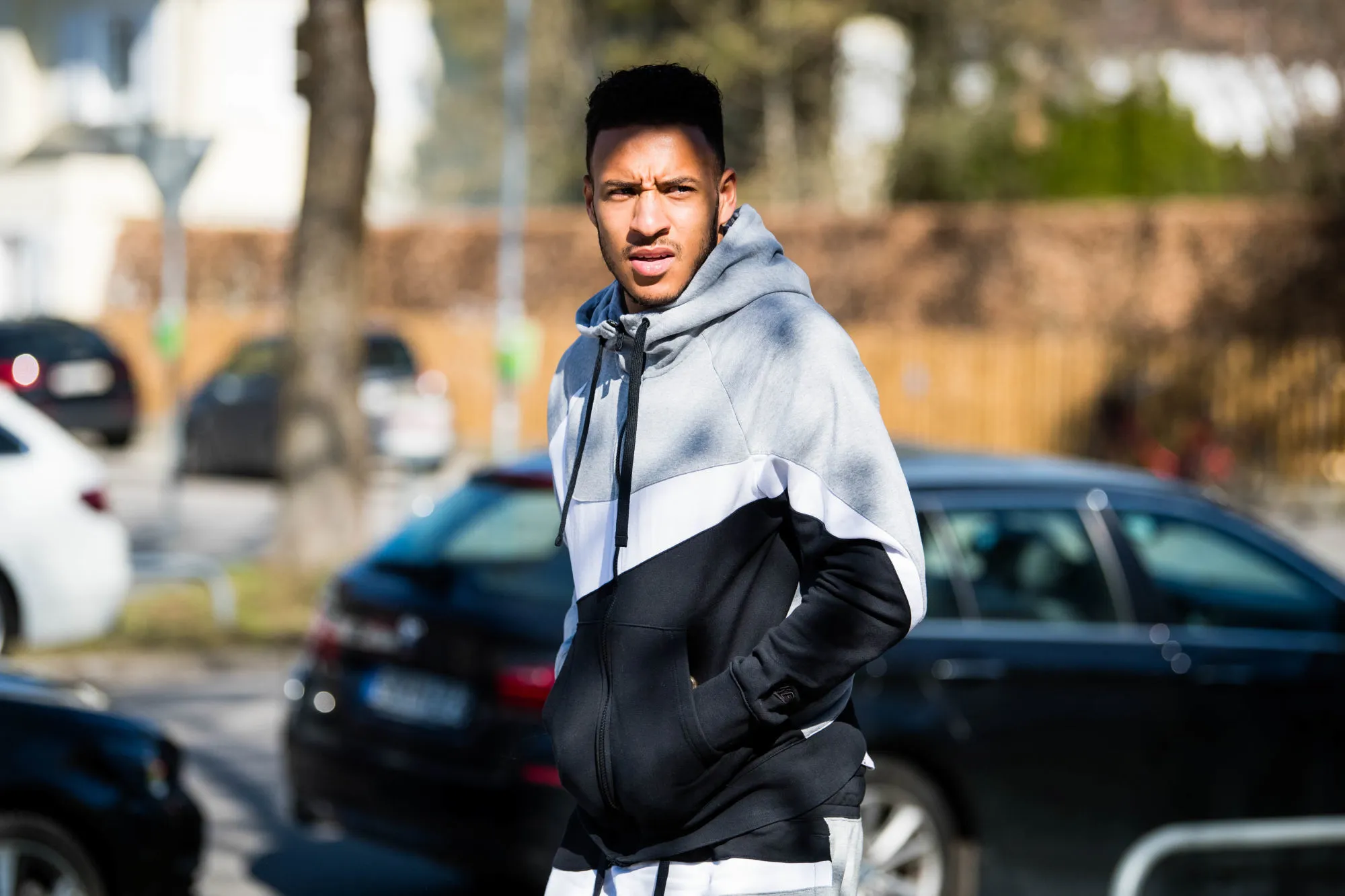 Tolisso indisponible deux mois