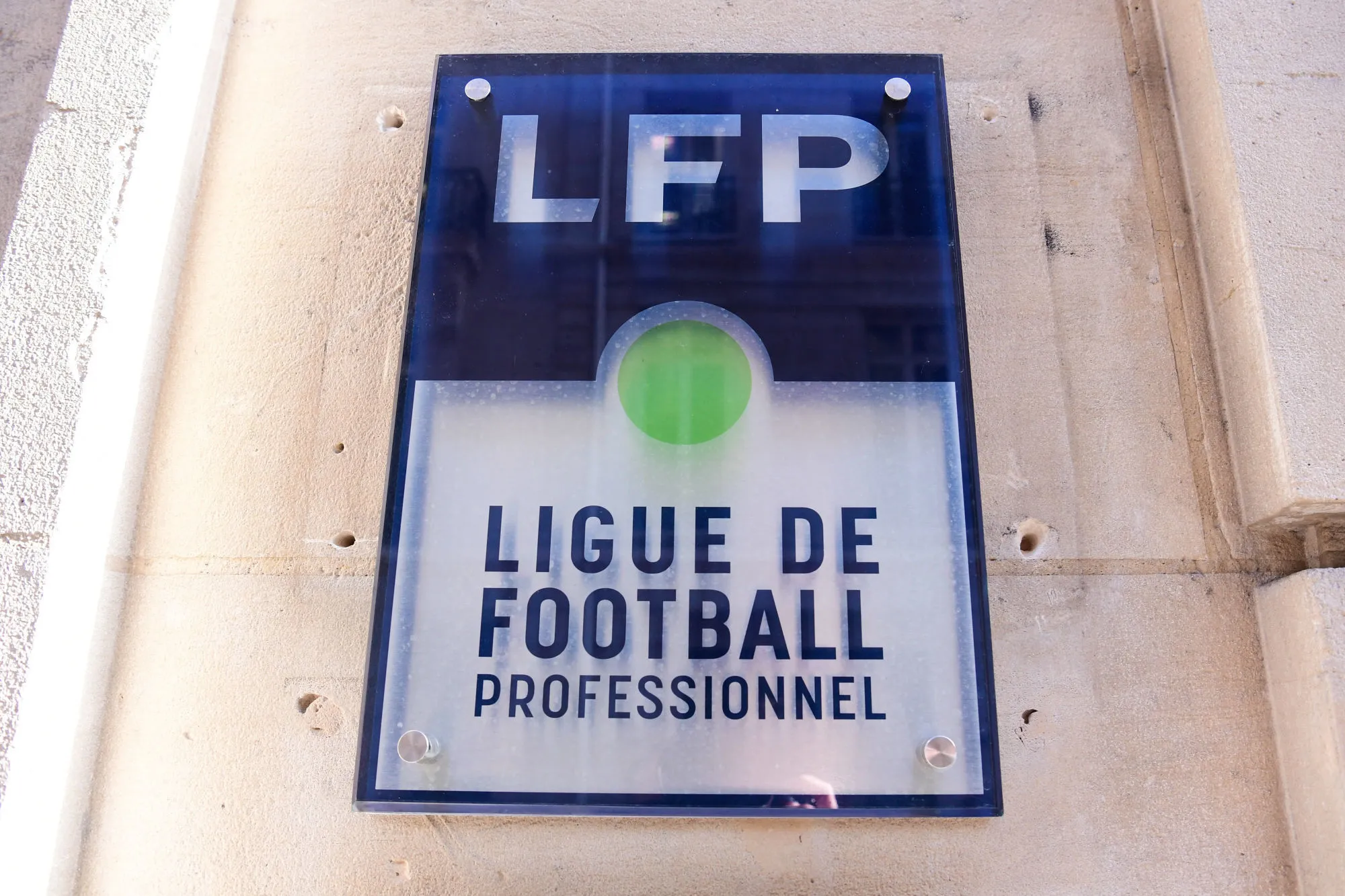La LFP se réunira jeudi pour «<span style="font-size:50%">&nbsp;</span>décider formellement de l’arrêt de la saison<span style="font-size:50%">&nbsp;</span>»