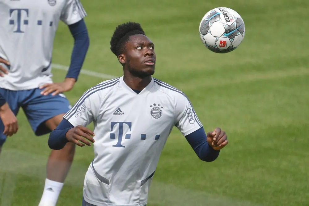 Alphonso Davies vient en aide aux réfugiés