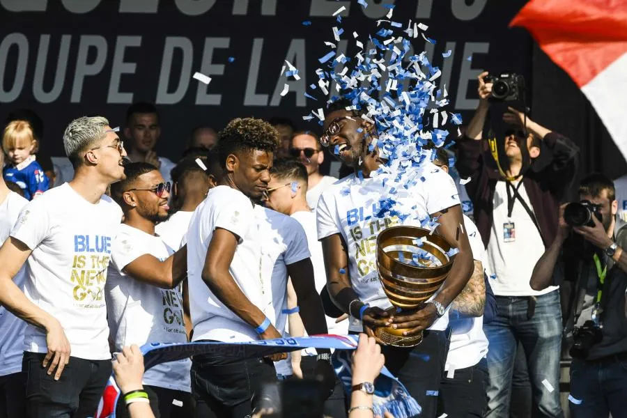 Les finales de la Coupe de France et de la Coupe de la Ligue pourraient se jouer cet été à huis clos