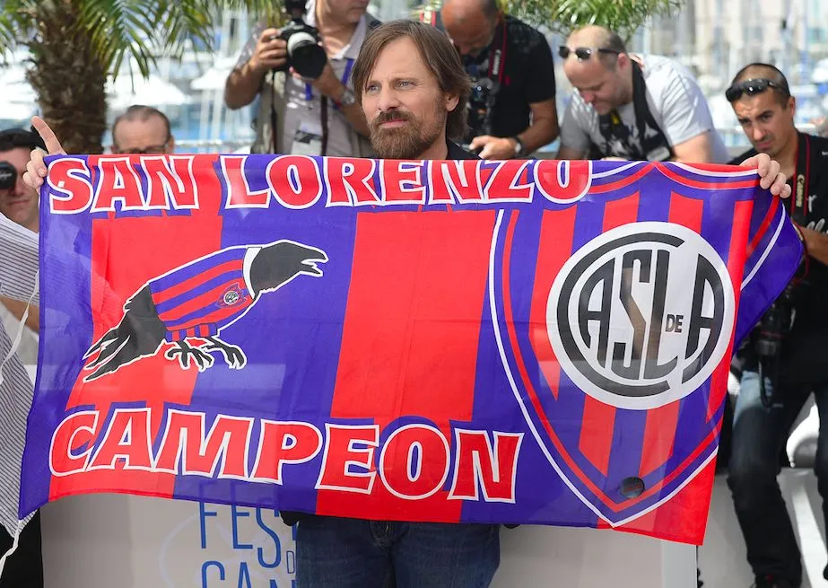 Viggo Mortensen: «<span style="font-size:50%"> </span>Des supporters de River me pissaient sur la tête<span style="font-size:50%"> </span>»