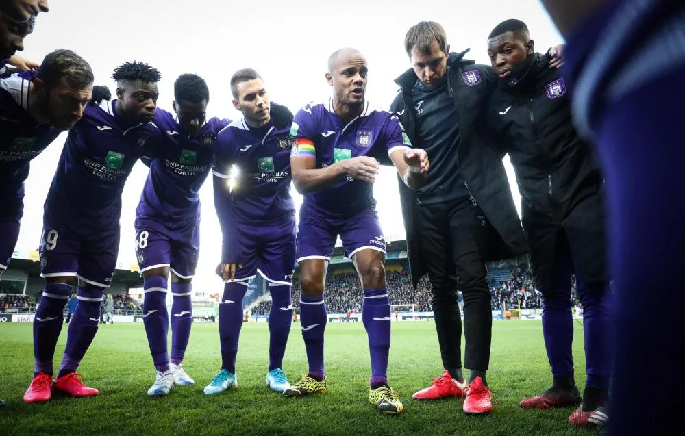 Un médecin écrit au maire d&rsquo;Anderlecht pour dénoncer la reprise de l&rsquo;entraînement