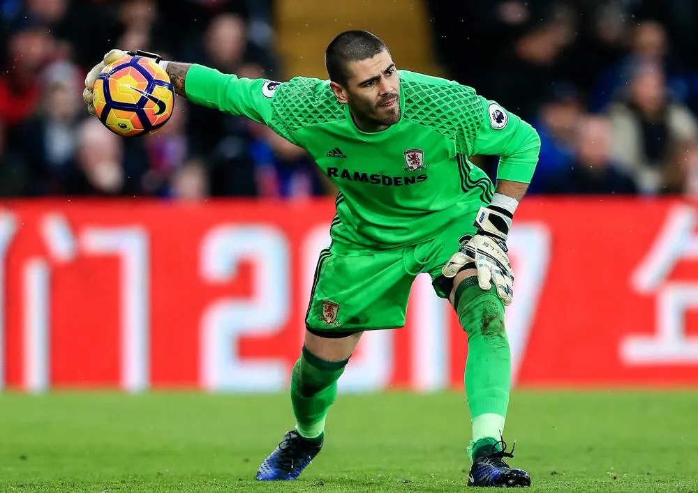 Víctor Valdés retrouve un banc en D3 espagnole