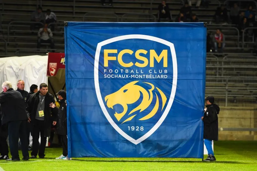 Sochaux fait un don de 100 000 masques aux médecins de la région