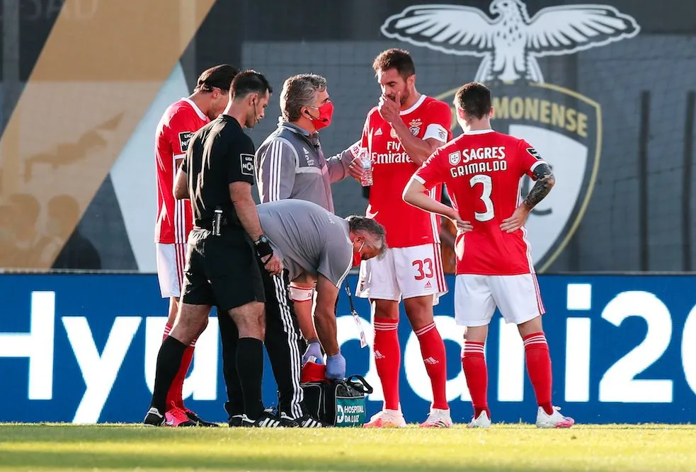 Benfica perd deux nouveaux points à Portimonense