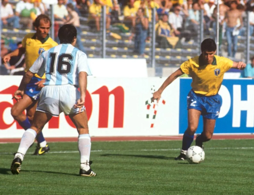 Olarticoechea : «<span style="font-size:50%">&nbsp;</span>En 90, Maradona faisait ce qu&rsquo;il pouvait, pas ce qu&rsquo;il voulait<span style="font-size:50%">&nbsp;</span>»