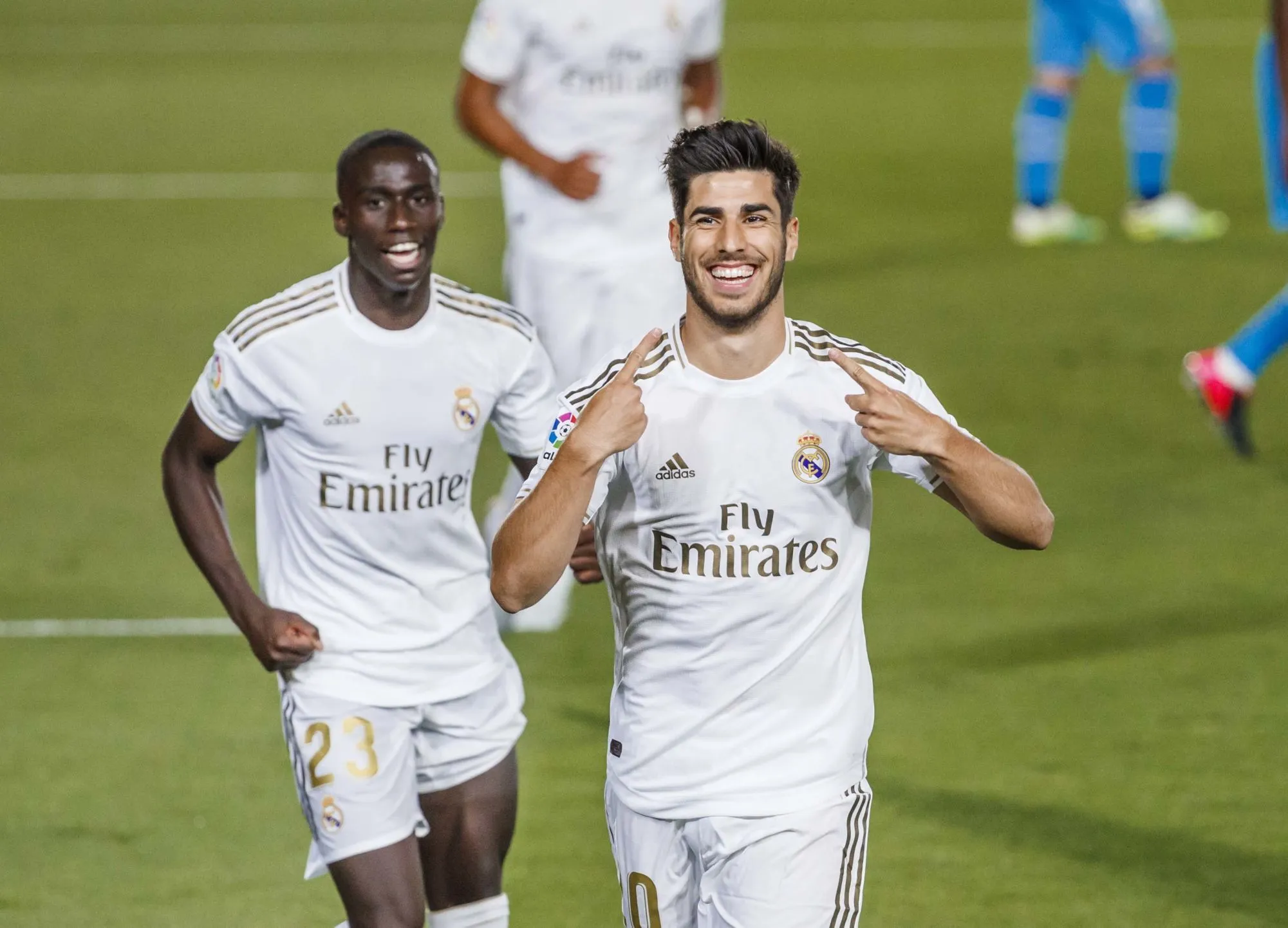 Le Real balaie Valence et maintient la cadence