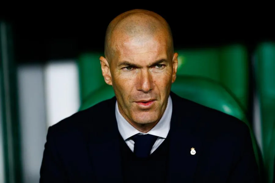 Zidane : «<span style="font-size:50%">&nbsp;</span>Ce qui me dérange, c&rsquo;est qu&rsquo;on ne parle que d&rsquo;arbitrage<span style="font-size:50%">&nbsp;</span>»