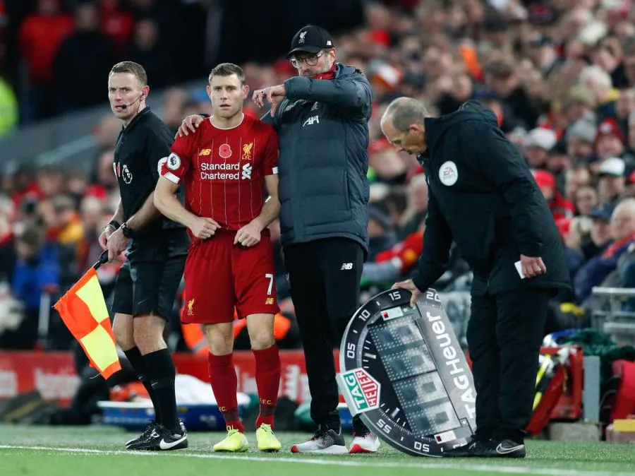 La Premier League autorise aussi les cinq changements