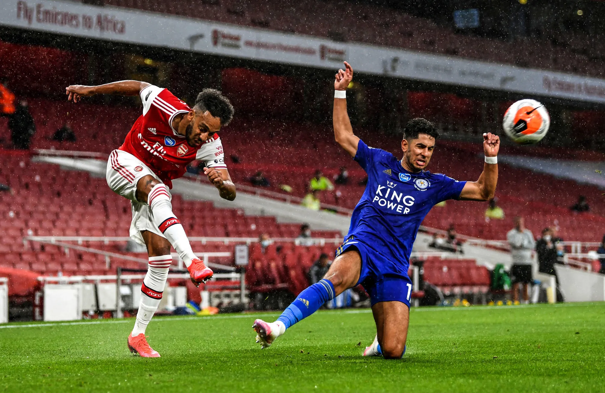 Leicester résiste à Arsenal, qui a mené tout le match avant de se faire égaliser sur la fin à dix contre onze