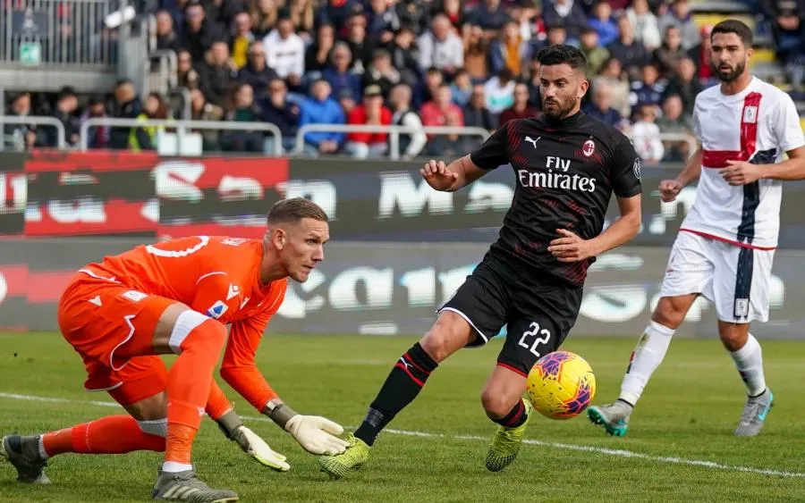 Musacchio absent au moins quatre mois