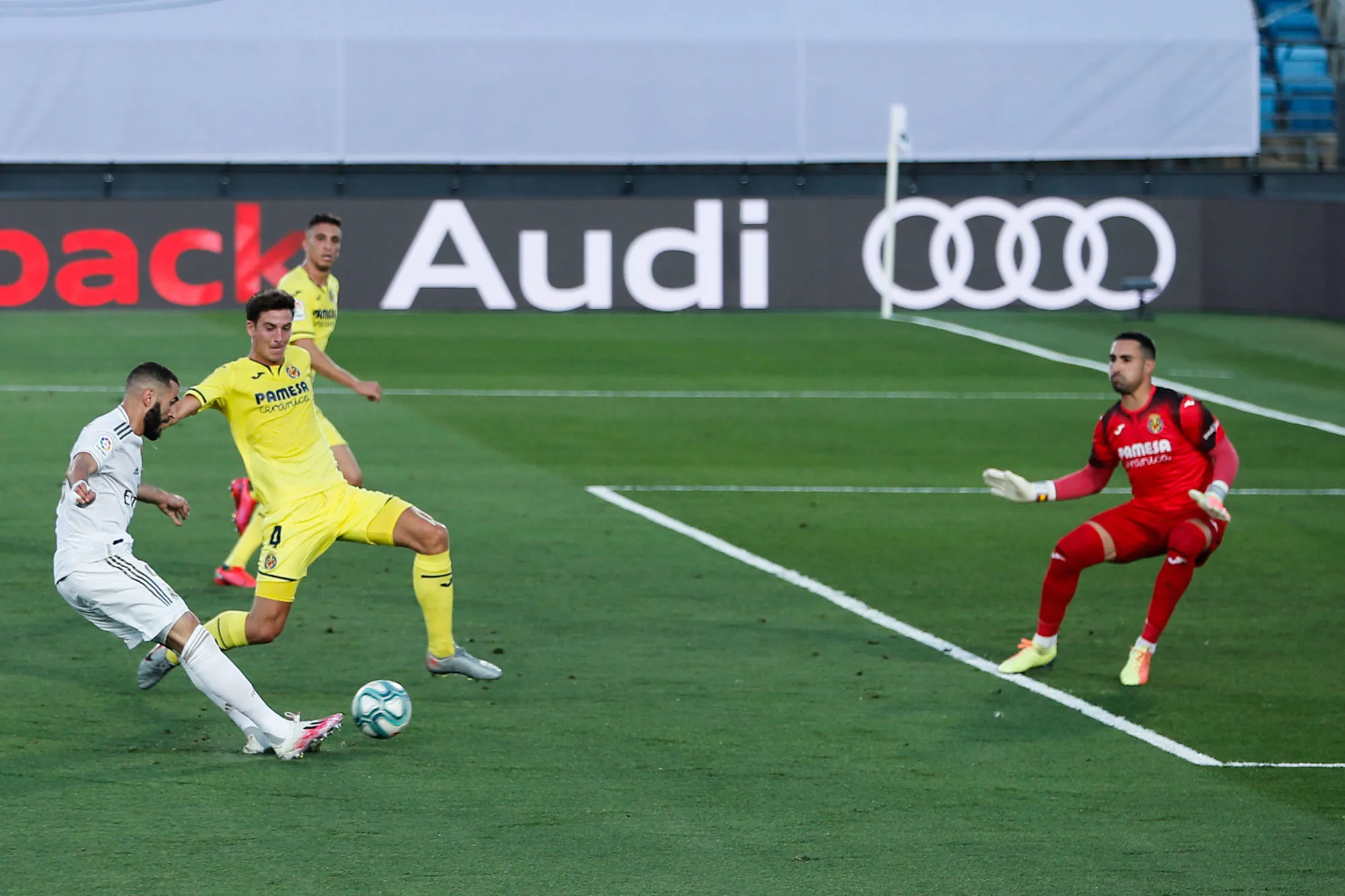 Vainqueur de Villarreal grâce à un doublé de Karim Benzema, le Real Madrid est champion d’Espagne